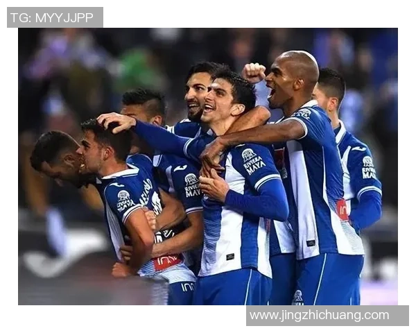 巴萨与西班牙人激战三月末争夺德比荣耀与积分榜优势